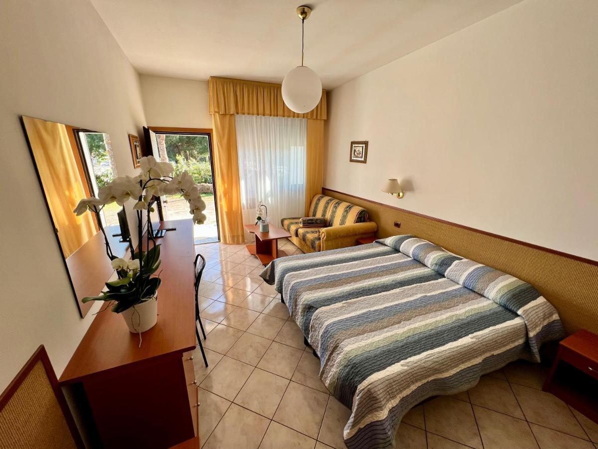 Hotel Ca' Bianca Da Paolino Misano Adriatico Ngoại thất bức ảnh